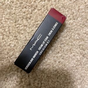 Mac cream lip stain 106 no interruptions